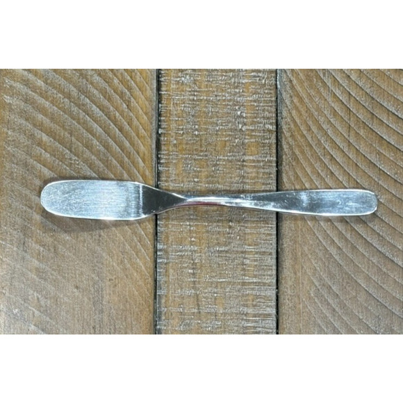 Robert Welch SCOOP MIRROR 1 Master Butter Knife 6 7/8 - Stainless Flatware - Picture 2 of 4